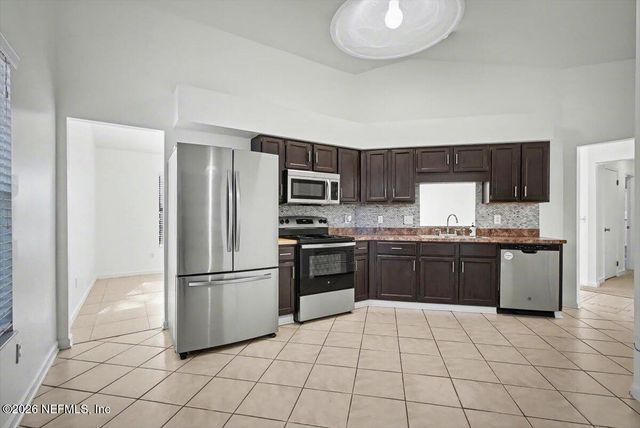 6625 DOVE CREEK Drive, Jacksonville, FL 32244