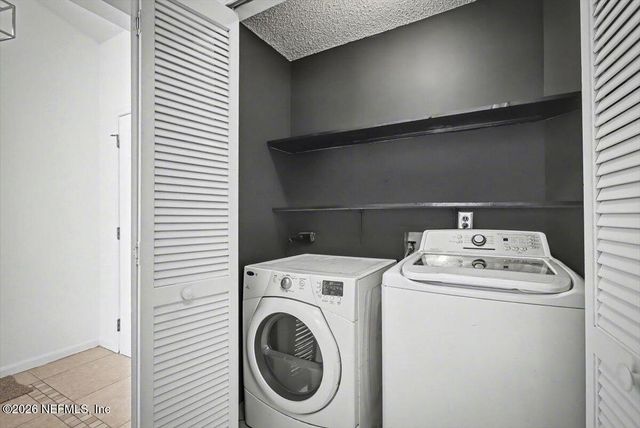 6625 DOVE CREEK Drive, Jacksonville, FL 32244