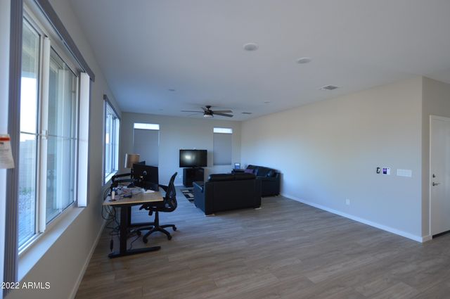 1326 W COYOTE Drive, Chandler, AZ 85286