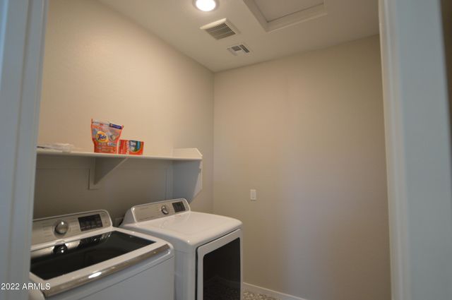 1326 W COYOTE Drive, Chandler, AZ 85286