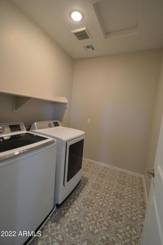 1326 W COYOTE Drive, Chandler, AZ 85286