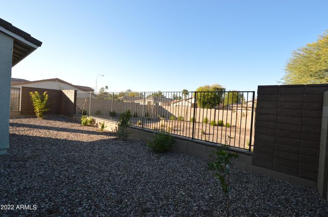 1326 W COYOTE Drive, Chandler, AZ 85286