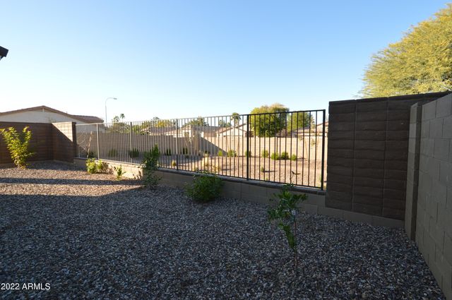 1326 W COYOTE Drive, Chandler, AZ 85286