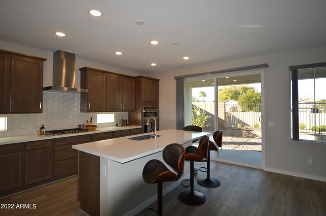 1326 W COYOTE Drive, Chandler, AZ 85286