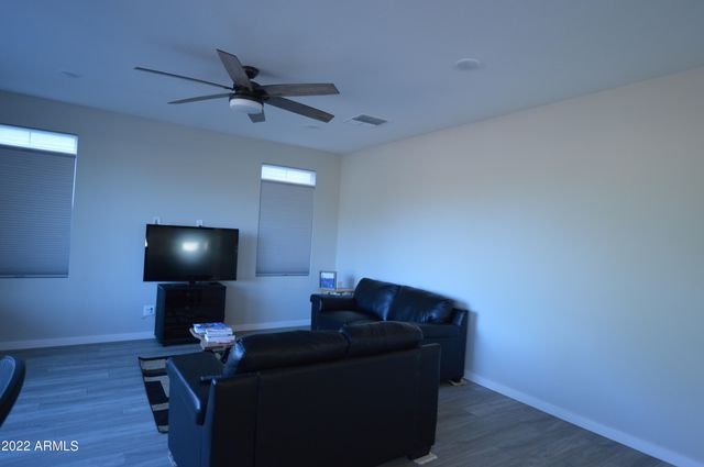 1326 W COYOTE Drive, Chandler, AZ 85286