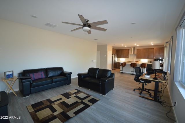 1326 W COYOTE Drive, Chandler, AZ 85286