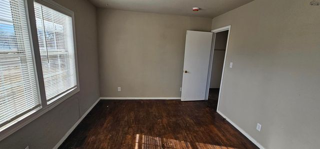 1633 LUCAS AVENUE, Wichita Falls, TX 76308