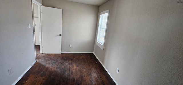 1633 LUCAS AVENUE, Wichita Falls, TX 76308