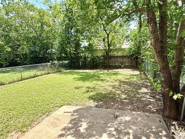403 Country Aire DR, Round Rock, TX 78664