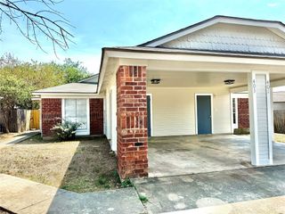 403 Country Aire DR, Round Rock, TX 78664