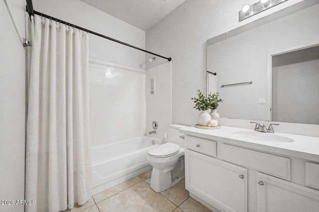 5435 W LIBBY Street, Glendale, AZ 85308