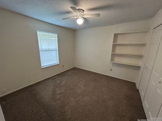 1324 S Mesquite, New Braunfels, TX 78130