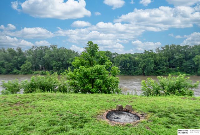 1215 S 225th Plaza, Waterloo, NE 68069