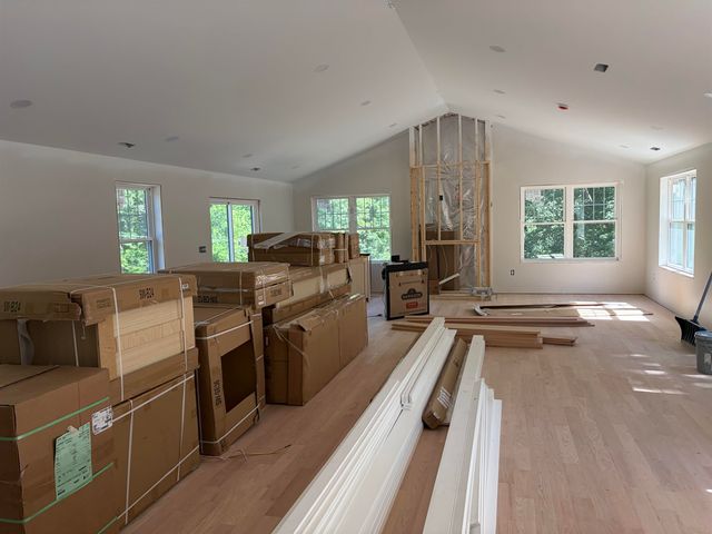 5 Birch Drive, Newmarket, NH 03857