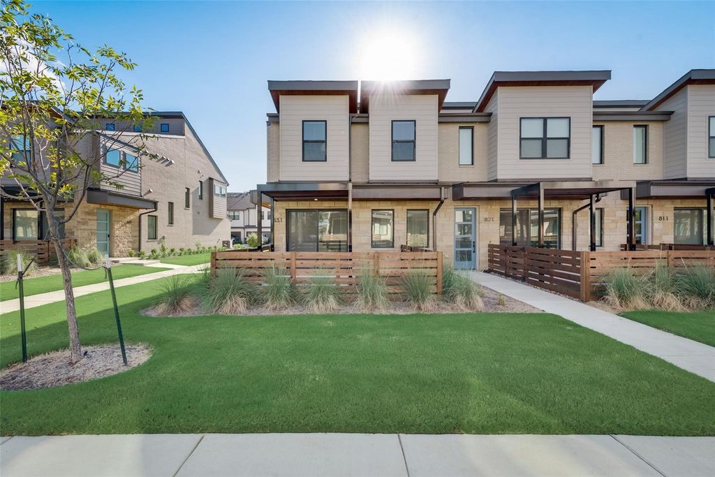 831 Cavitt Court, Prosper, TX 75078