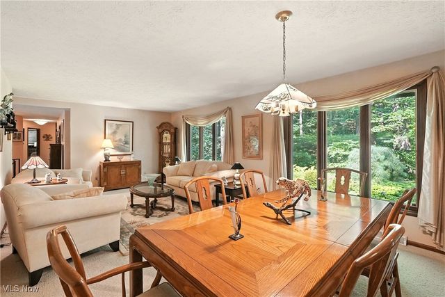 14759 Hillbrook Lane N, Chagrin Falls, OH 44022