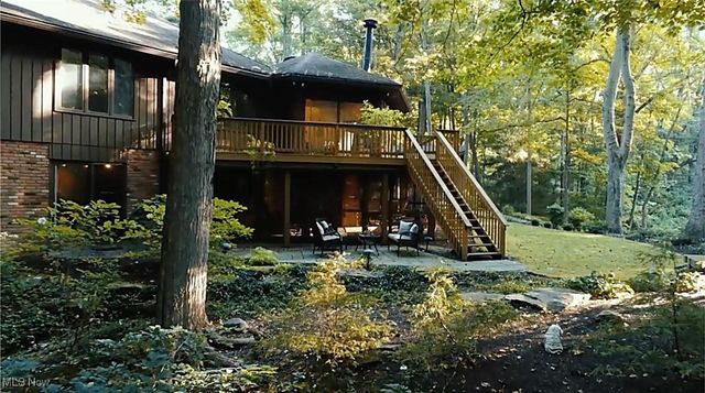 14759 Hillbrook Lane N, Chagrin Falls, OH 44022