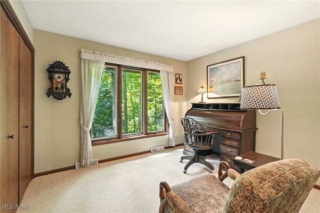 14759 Hillbrook Lane N, Chagrin Falls, OH 44022