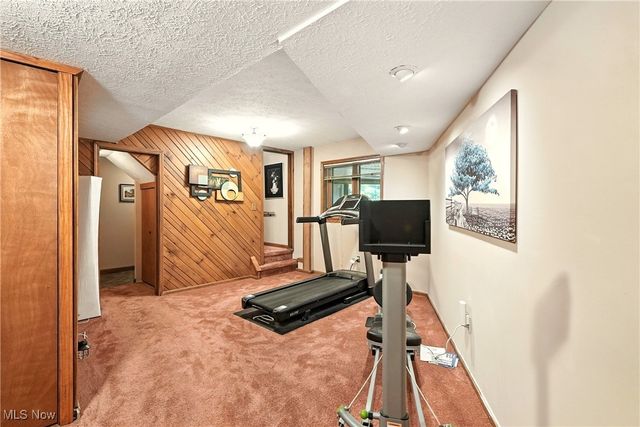 14759 Hillbrook Lane N, Chagrin Falls, OH 44022