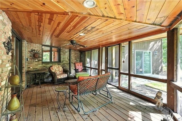 14759 Hillbrook Lane N, Chagrin Falls, OH 44022