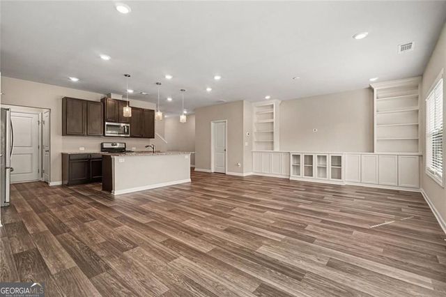 132 Auburn Crossing Drive, Auburn, GA 30011