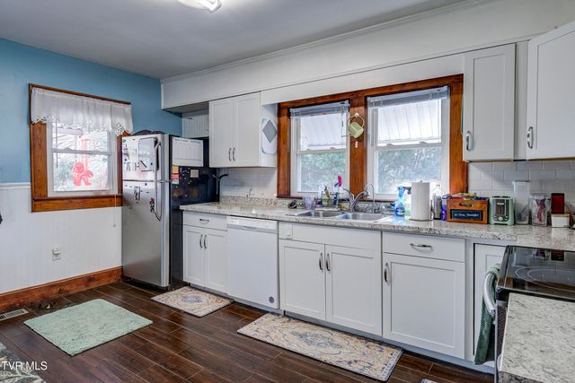 332 Randolph Street, Bristol, VA 24201