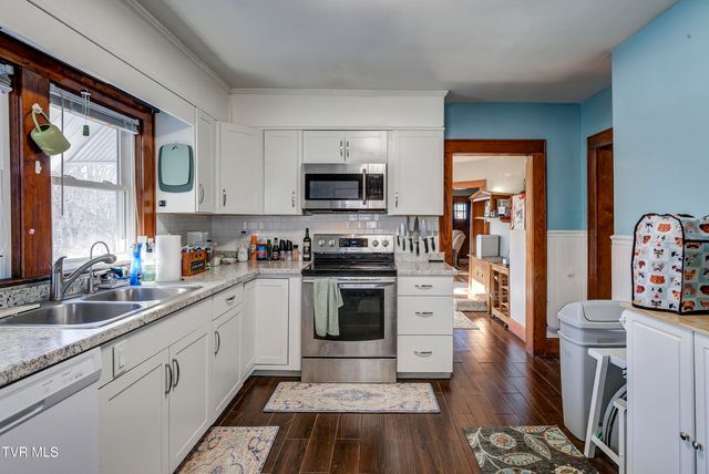 332 Randolph Street, Bristol, VA 24201