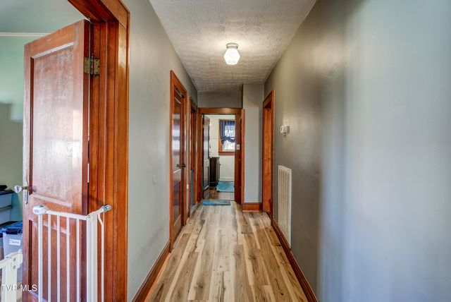 332 Randolph Street, Bristol, VA 24201