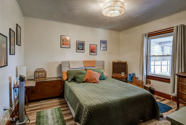 332 Randolph Street, Bristol, VA 24201