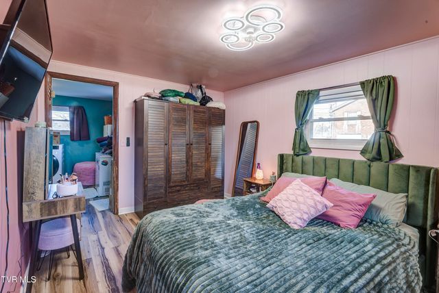 332 Randolph Street, Bristol, VA 24201