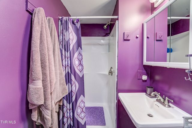 332 Randolph Street, Bristol, VA 24201