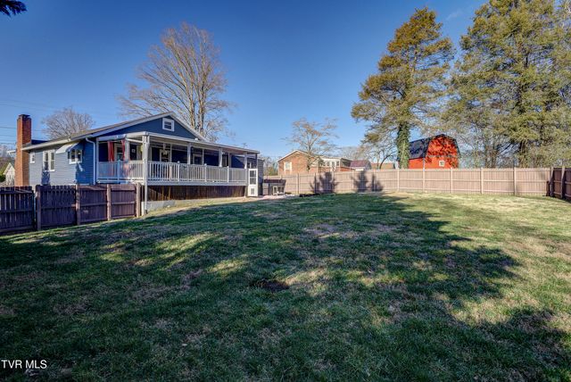 332 Randolph Street, Bristol, VA 24201