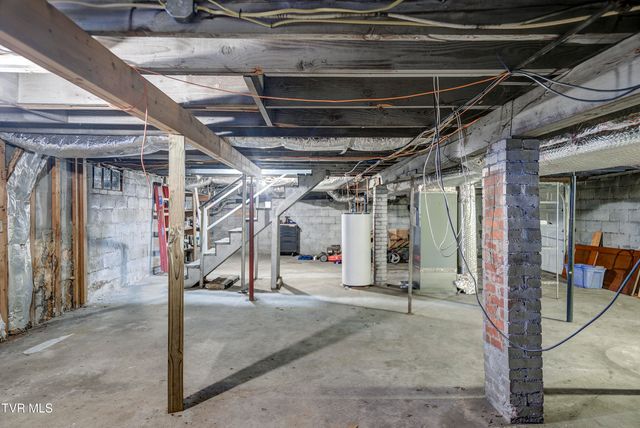 332 Randolph Street, Bristol, VA 24201