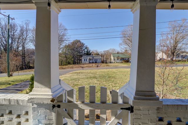 332 Randolph Street, Bristol, VA 24201