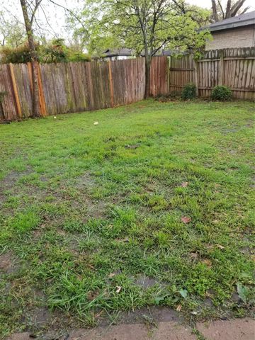 7216 NE Loop 820, North Richland Hills, TX 76180