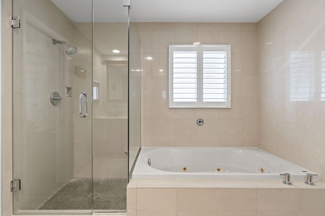 14049 Port Circle, Palm Beach Gardens, FL 33410