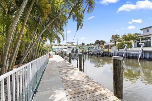 14049 Port Circle, Palm Beach Gardens, FL 33410