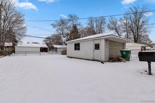 6690 Deering Street, Garden City, MI 48135