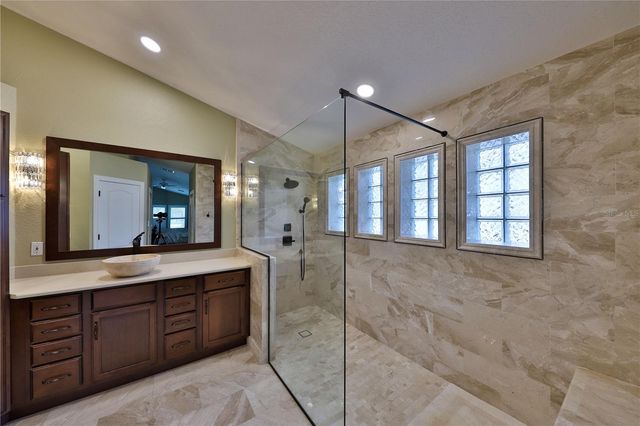 2578 EKANA DRIVE, Oviedo, FL 32765