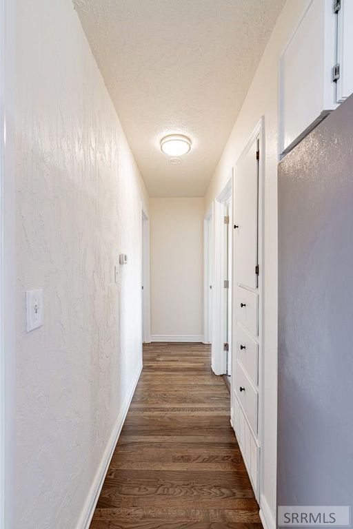 Image 11 of property listing at 2710 E 17th Street, Ammon, ID 83406