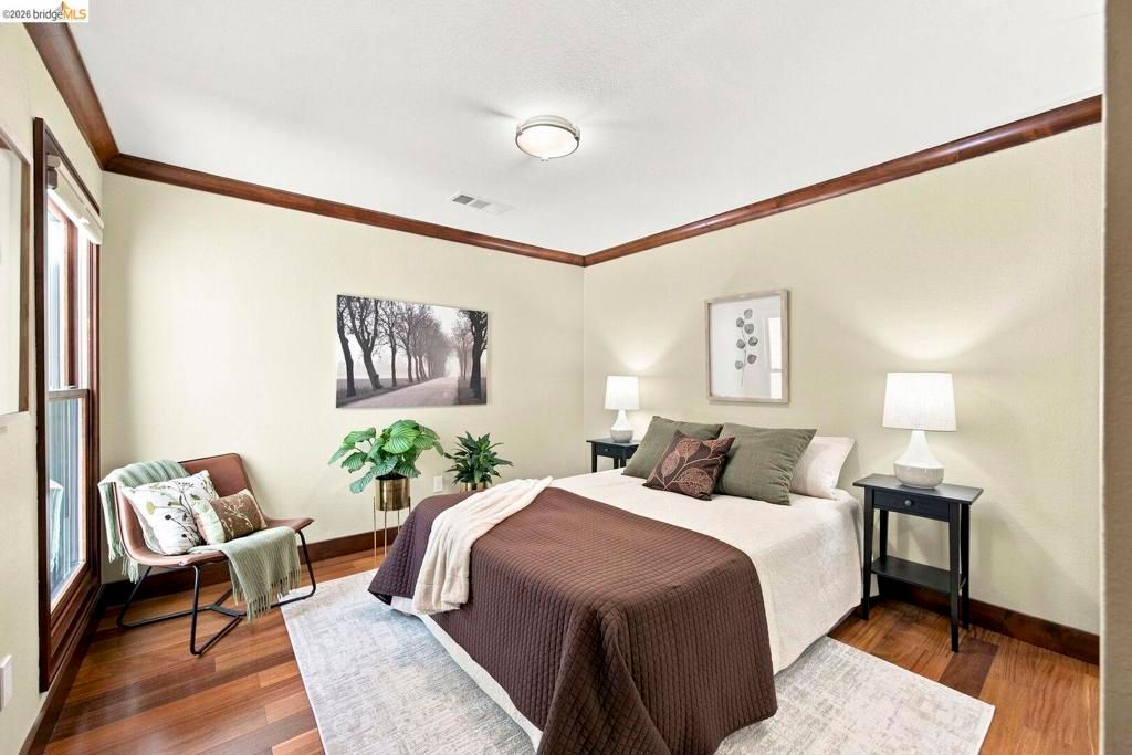 Image 26 of property listing at 1897 Ascot DR, Moraga, CA 94556