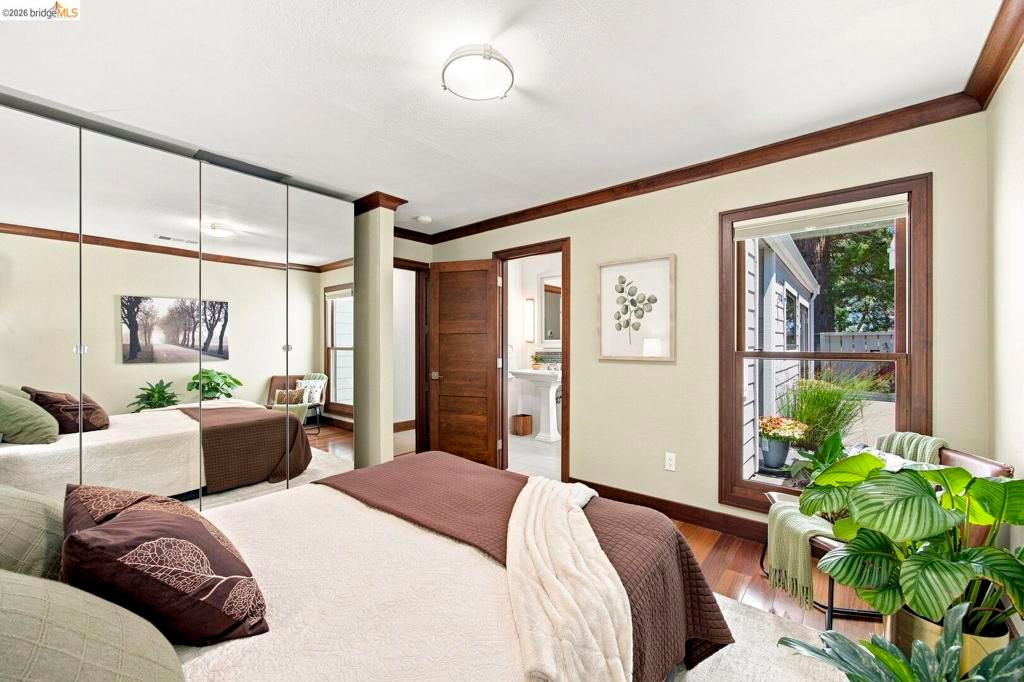 Image 28 of property listing at 1897 Ascot DR, Moraga, CA 94556