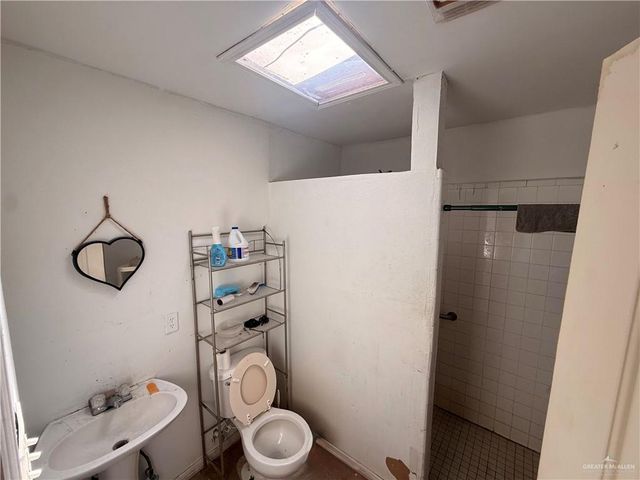 520 E Hawk Avenue, Pharr, TX 78577