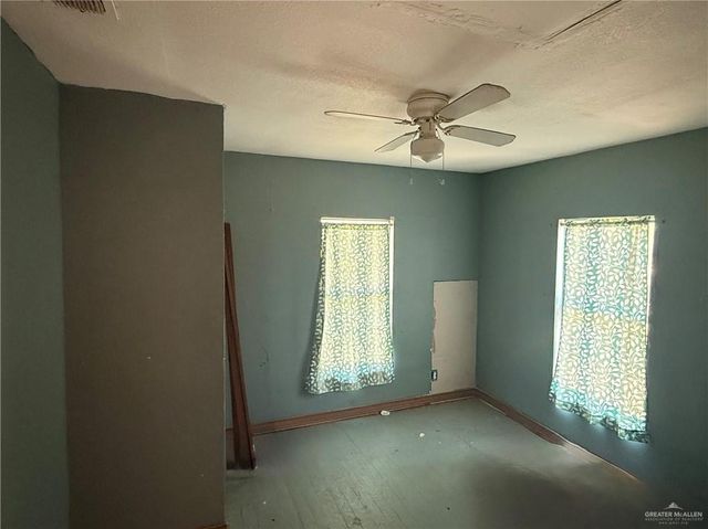 520 E Hawk Avenue, Pharr, TX 78577