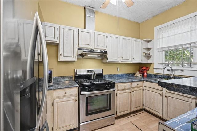 1211 Avon Avenue SW, Atlanta, GA 30310