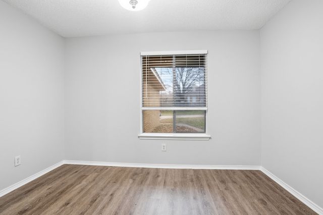 4364 Bentley Drive, Grand Prairie, TX 75052