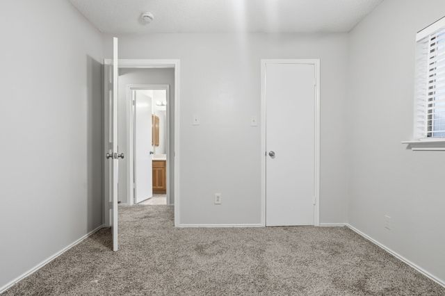 4364 Bentley Drive, Grand Prairie, TX 75052