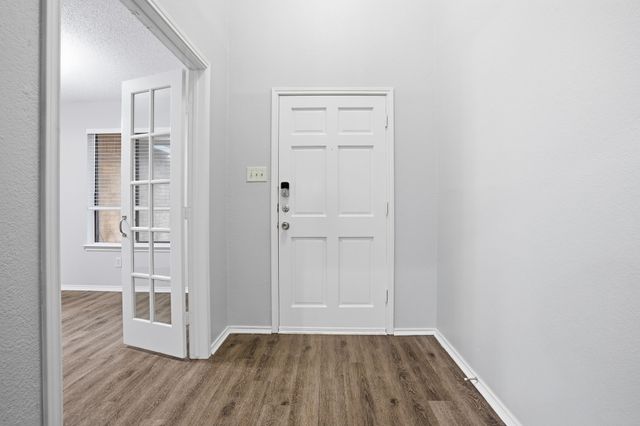 4364 Bentley Drive, Grand Prairie, TX 75052