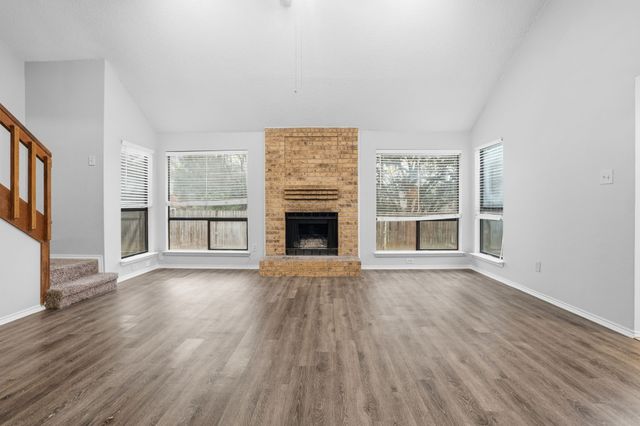 4364 Bentley Drive, Grand Prairie, TX 75052