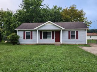 572 DANIELLE DR, Clarksville, TN 37042